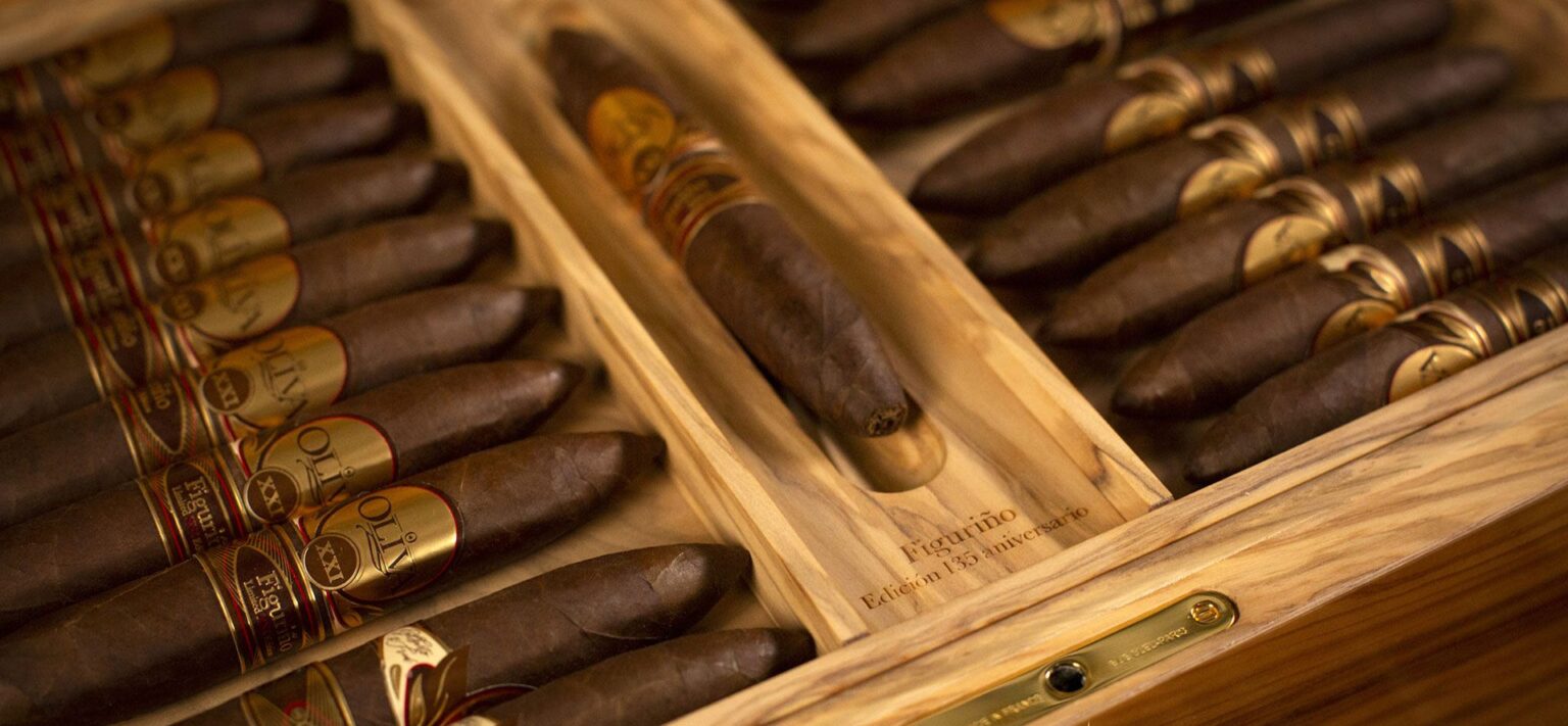 How to Choose the Best Cigar Humidifiers for Your Humidor PodioTube